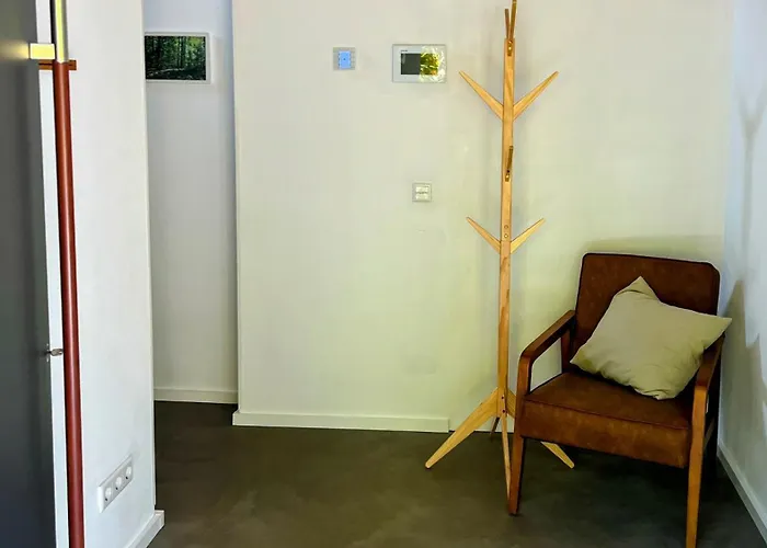 Modernes Am Waldrand *